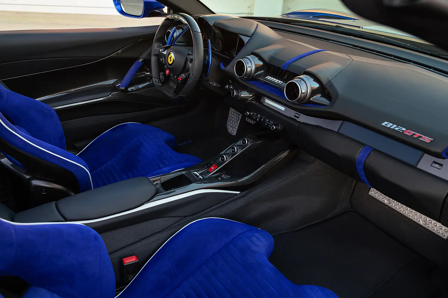 2022 Ferrari 812 GTS