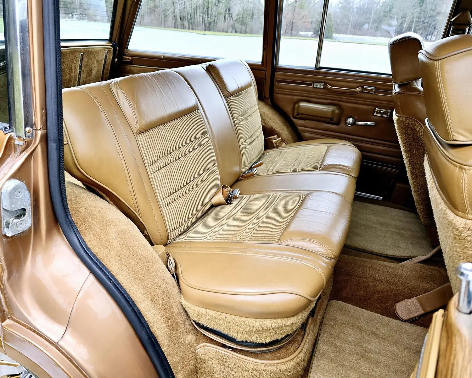 1986 Jeep Grand Wagoneer