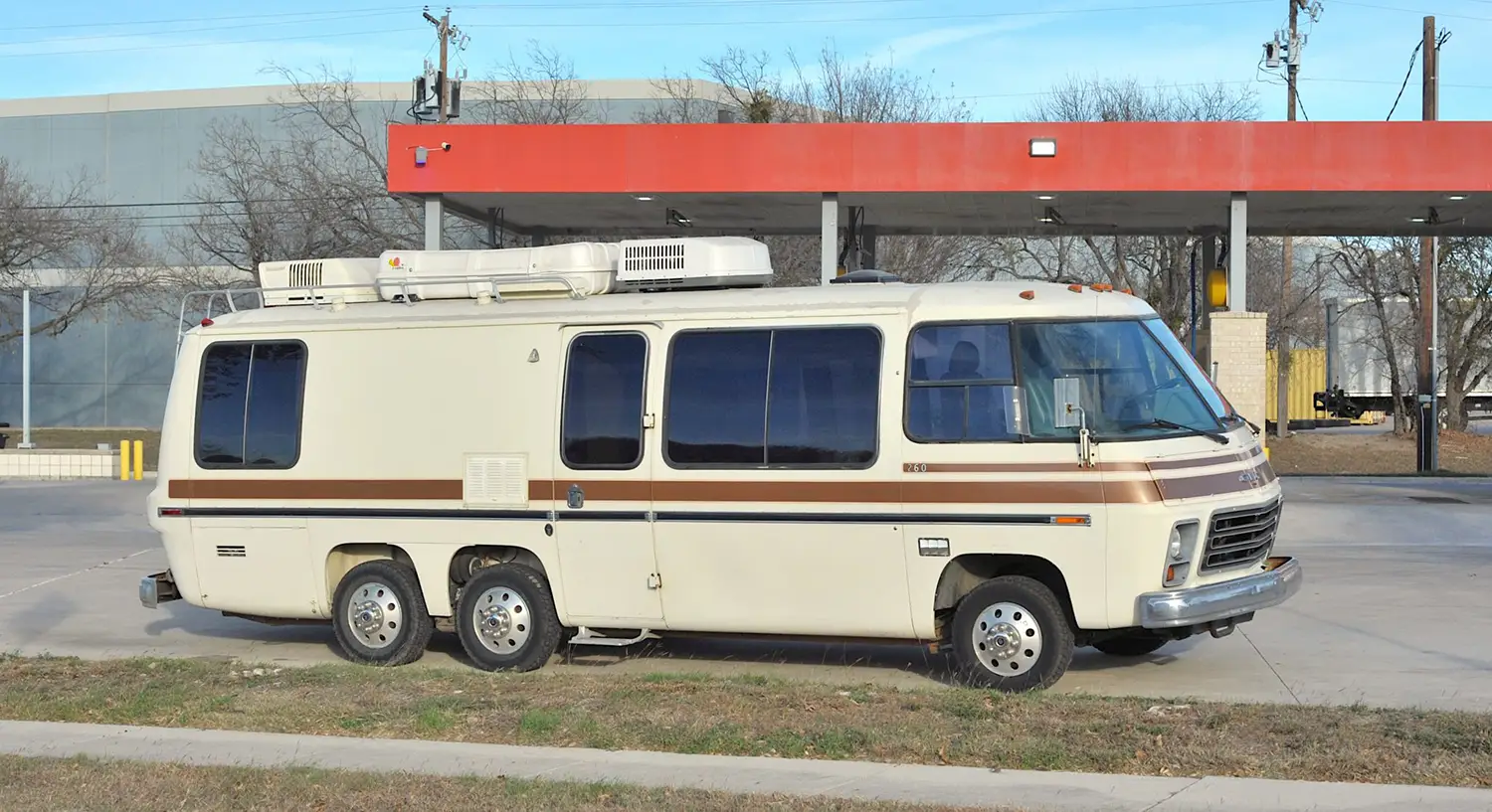 1975 GMC 26' MotorHome