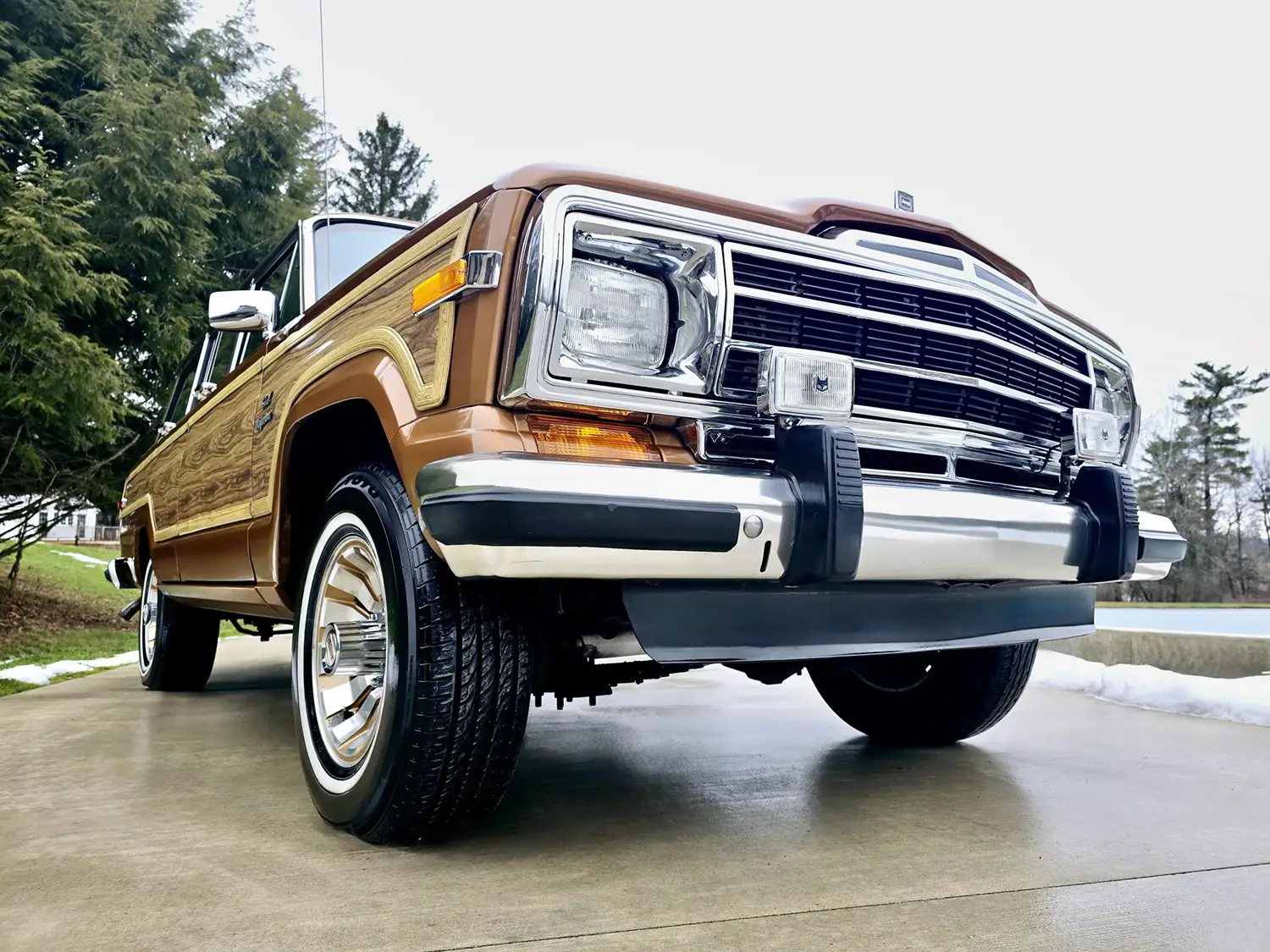 1986 Jeep Grand Wagoneer