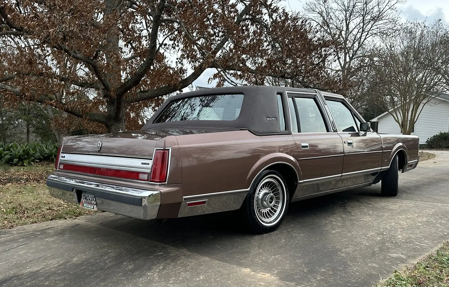 1988 Lincoln Town Car Signature Series