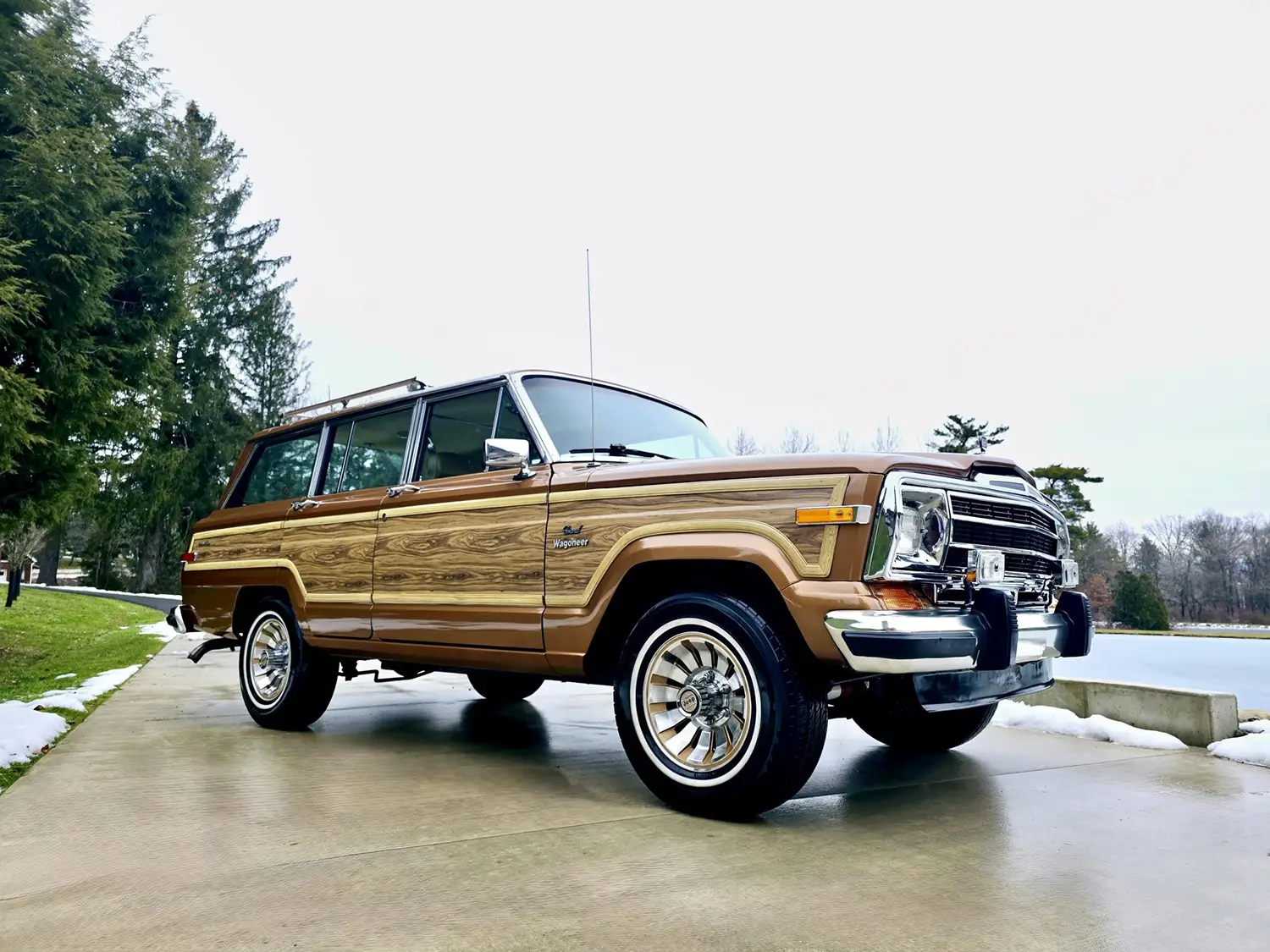 1986 Jeep Grand Wagoneer