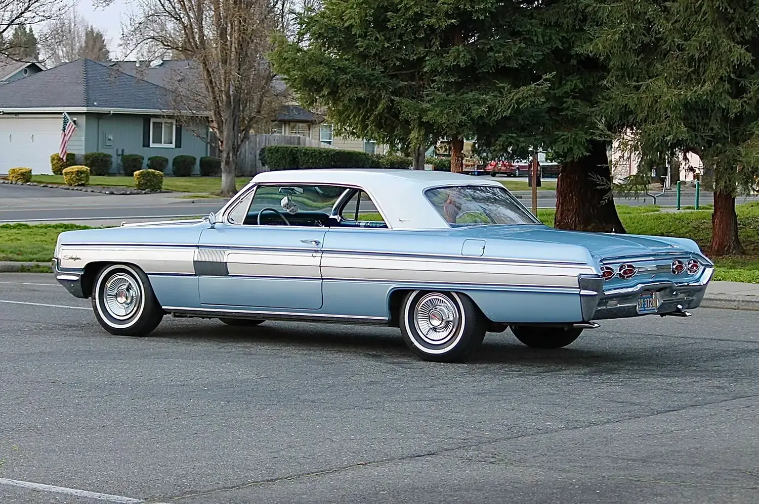 1962 Oldsmobile Starfire Coupe