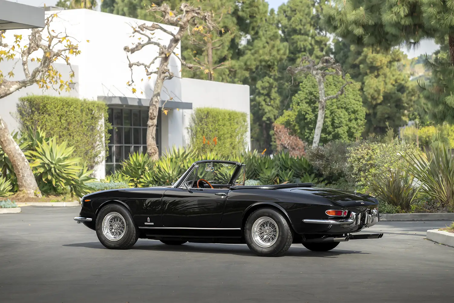 1969 Ferrari 365 GTS by Pininfarina