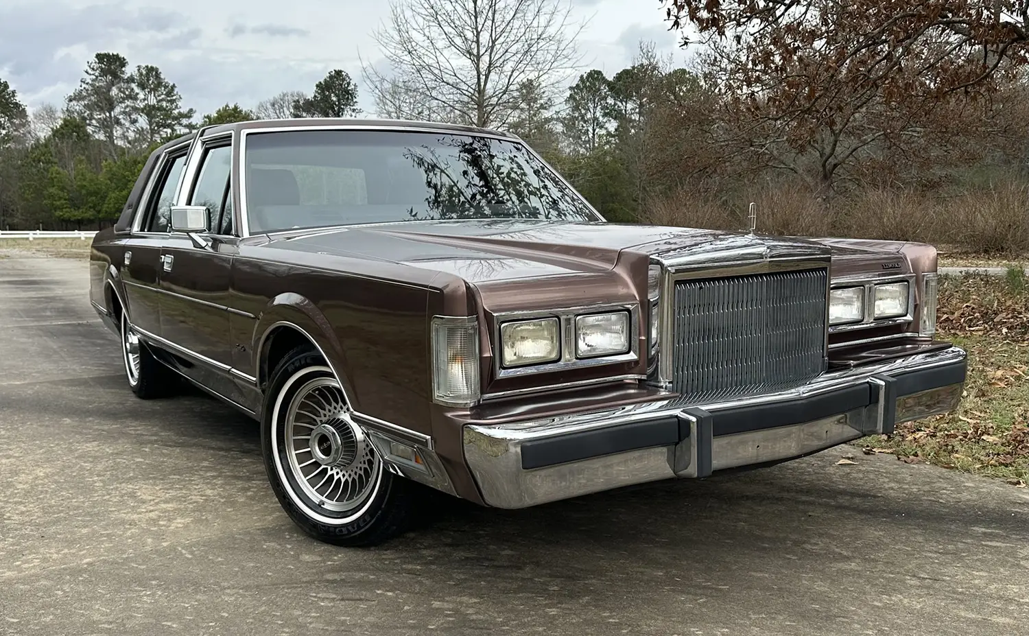 1988 Lincoln Town Car Signature Series