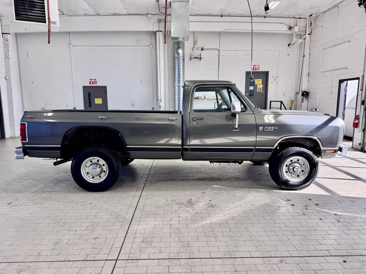 1984 Dodge Power Ram W350 Royal SE