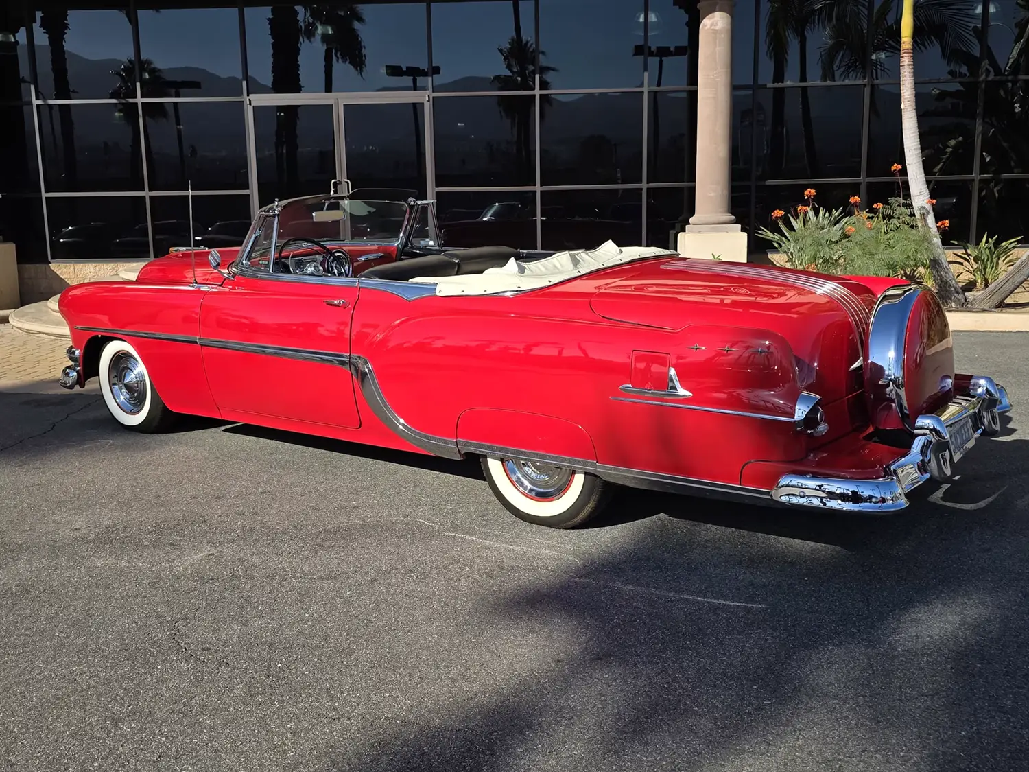 1954 Pontiac Star Chief Convertible