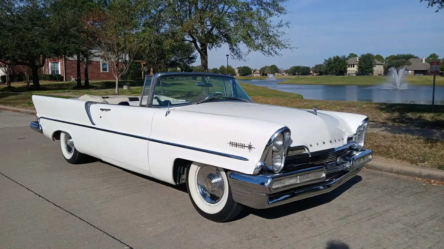 1957 Lincoln Premiere Convertible
