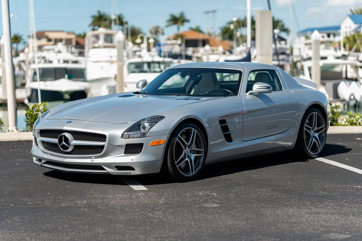 2011 Mercedes-Benz SLS AMG