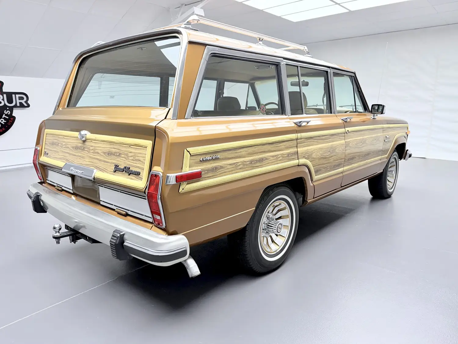 1986 Jeep Grand Wagoneer