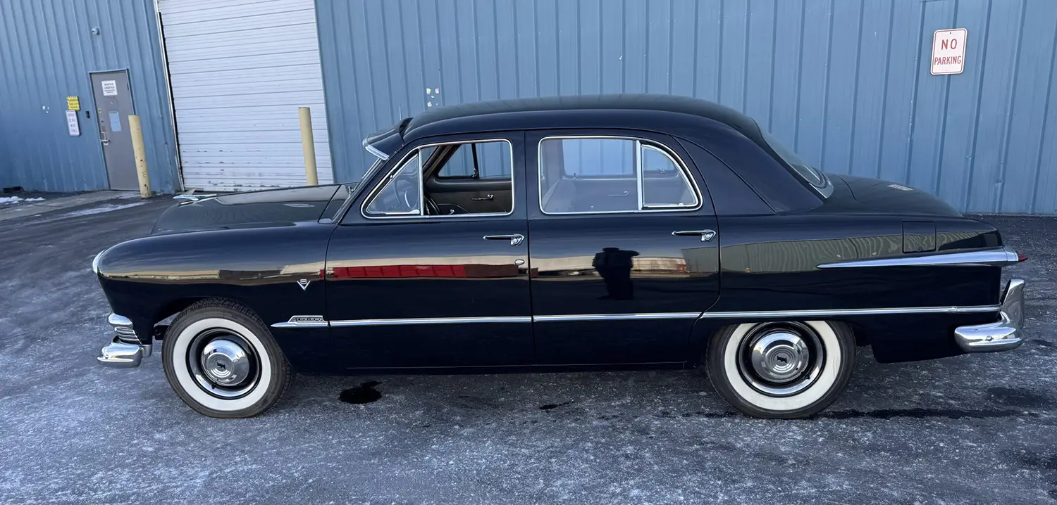 1951 Ford Custom Deluxe