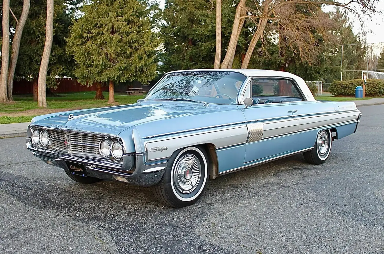 1962 Oldsmobile Starfire Coupe