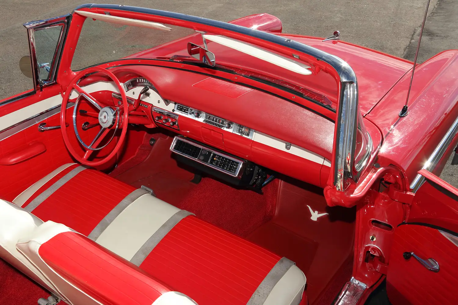 1957 Ford Fairlane 500 Sunliner