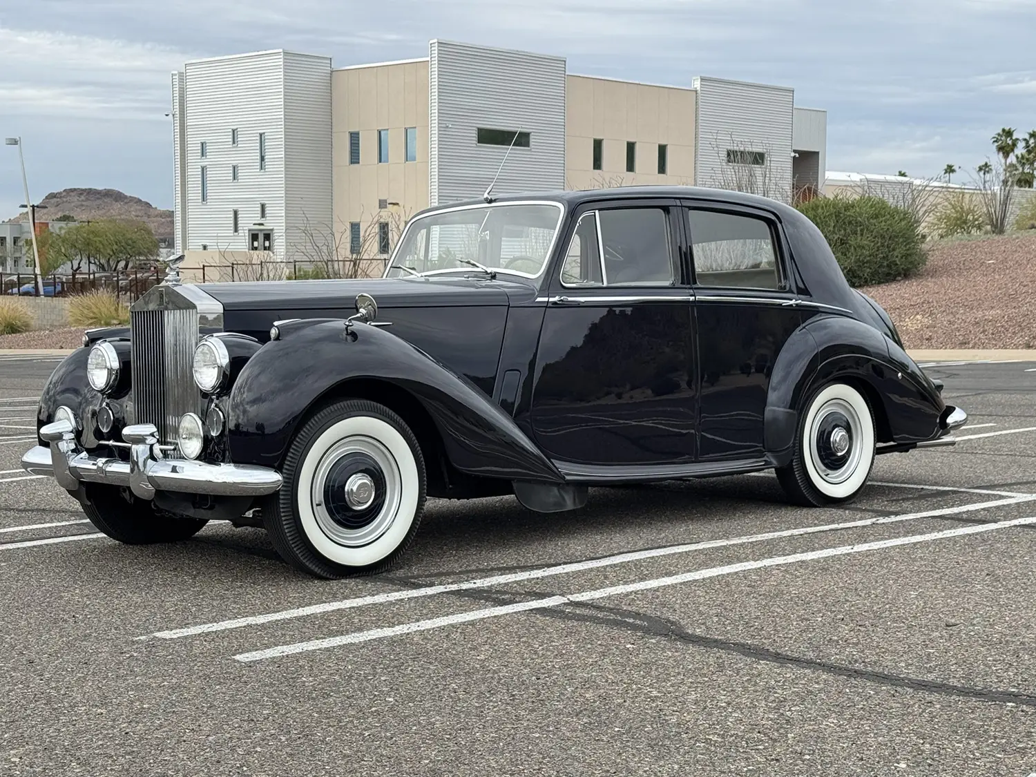 1954 Rolls-Royce Silver Dawn
