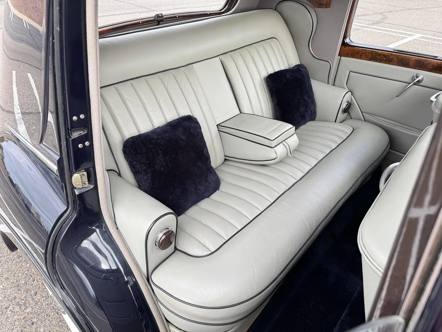 1954 Rolls-Royce Silver Dawn