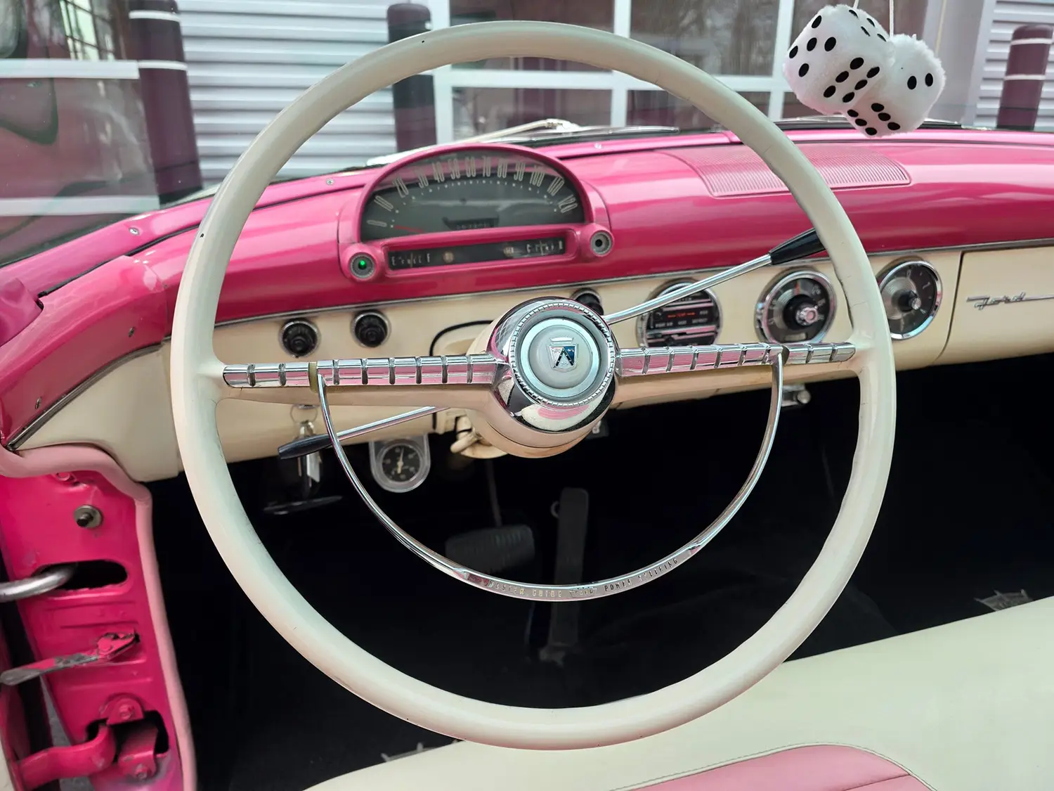 1955 Ford Fairlane Crown Victoria Skyliner