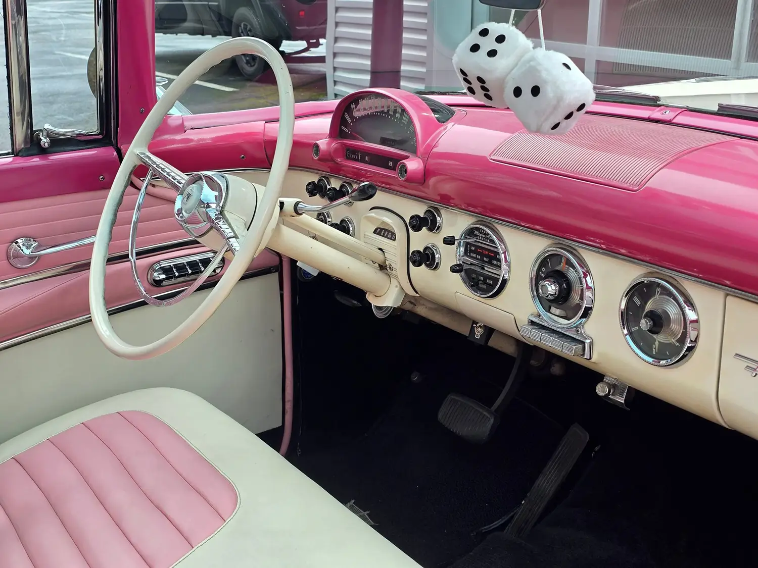 1955 Ford Fairlane Crown Victoria Skyliner