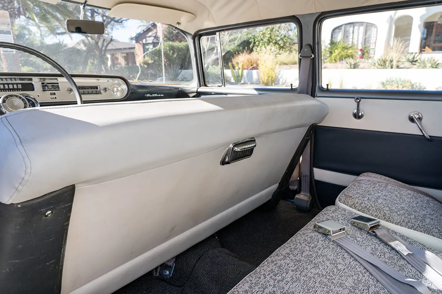 1957 Pontiac Chieftain Safari