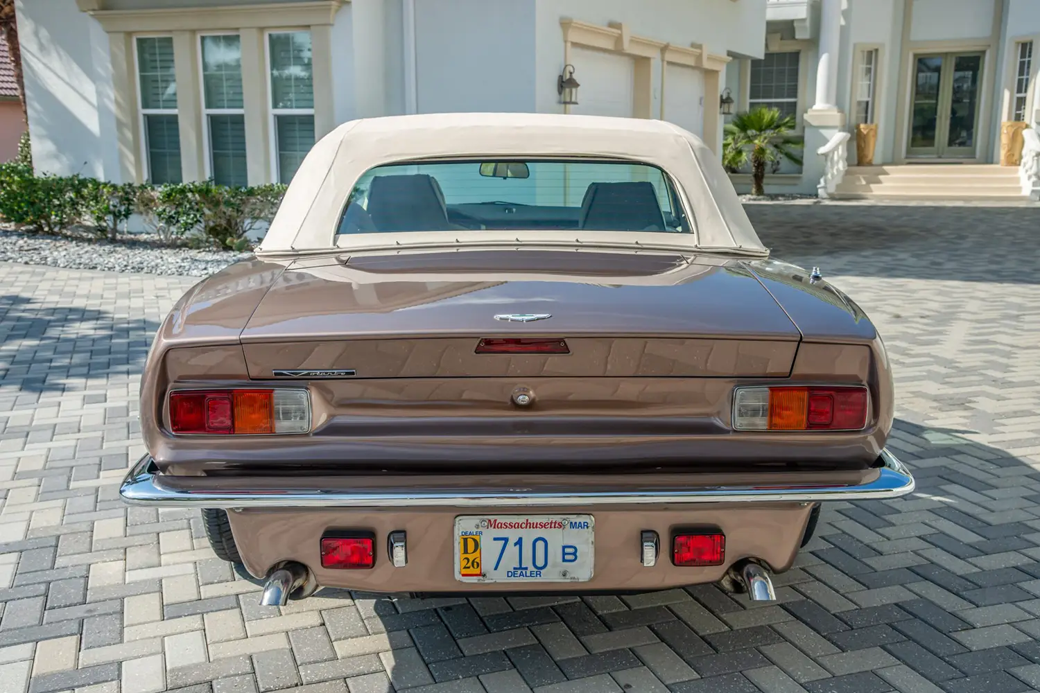 1989 Aston Martin V8 Volante