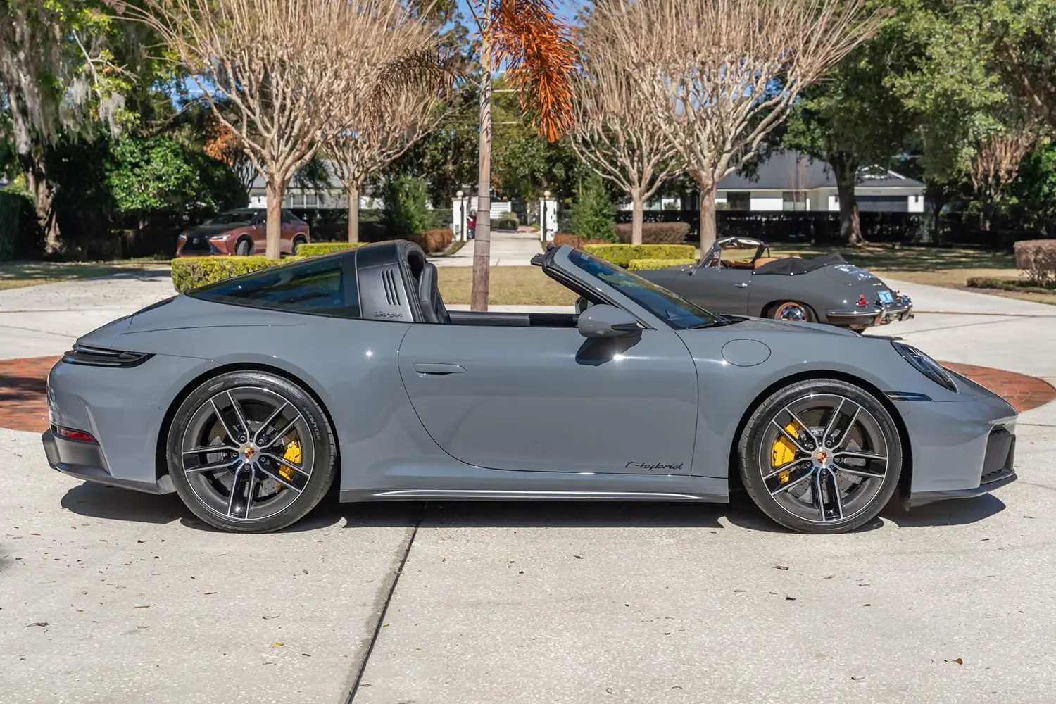 2025 Porsche 911 Targa 4 GTS 2025 Porsche 911 Targa 4 GTS