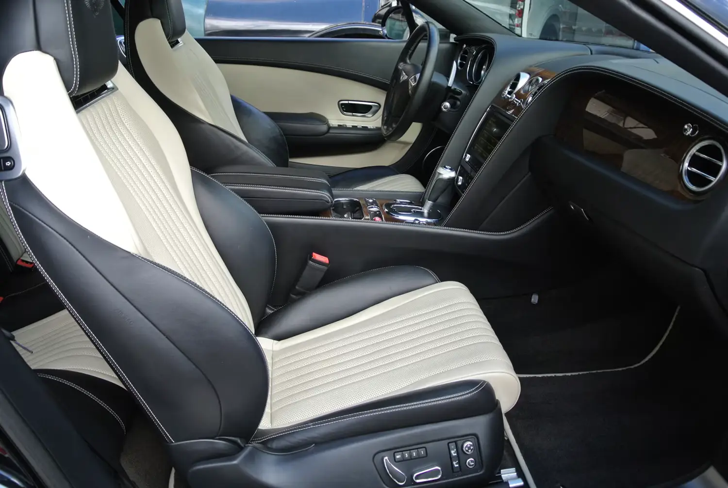 2017 Bentley Continental GTC V8 S