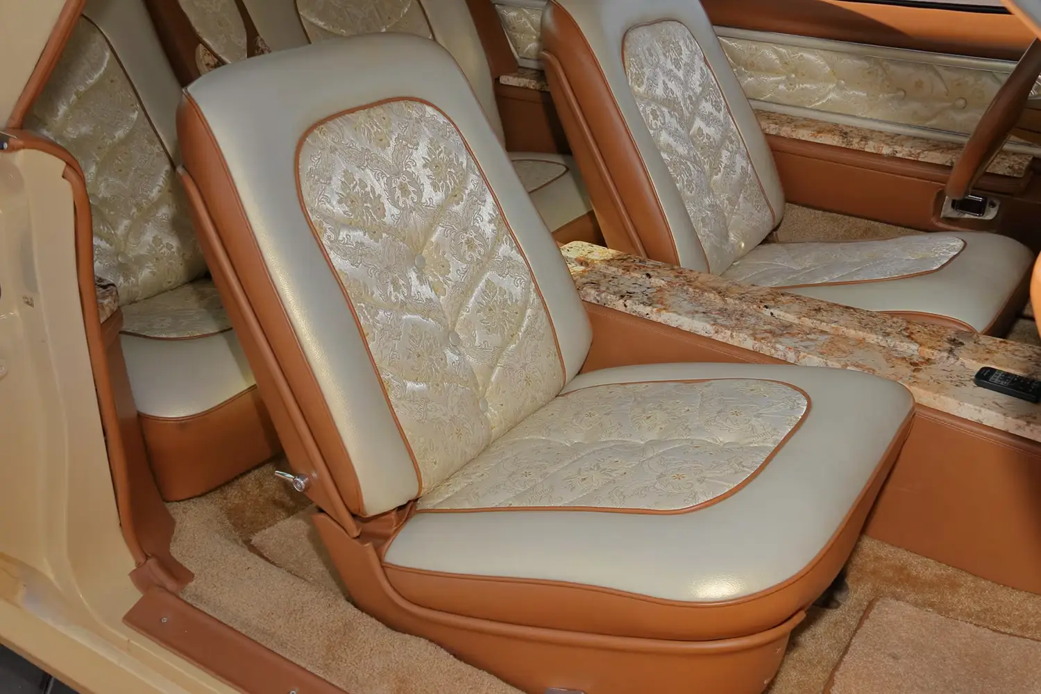 1973 Lincoln Continental Mark IV Bugazzi