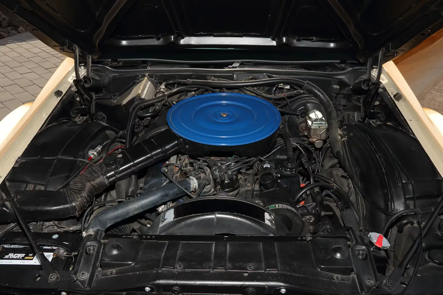 1973 Lincoln Continental Mark IV Bugazzi