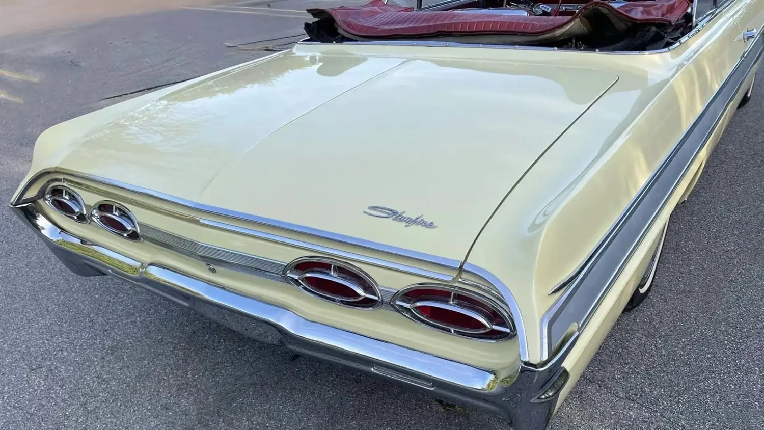 1962 Oldsmobile Starfire Convertible