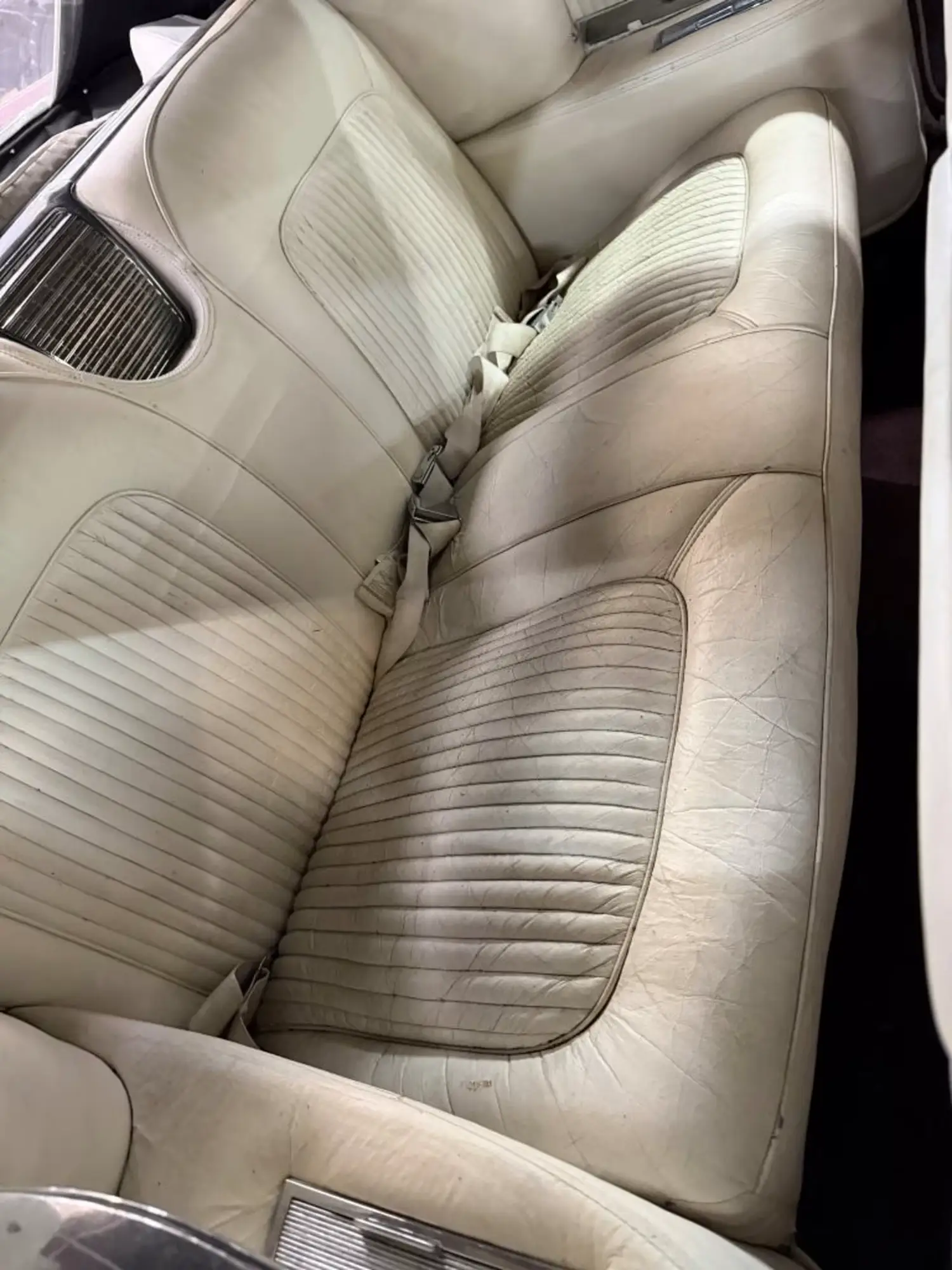 1962 Oldsmobile Starfire Convertible