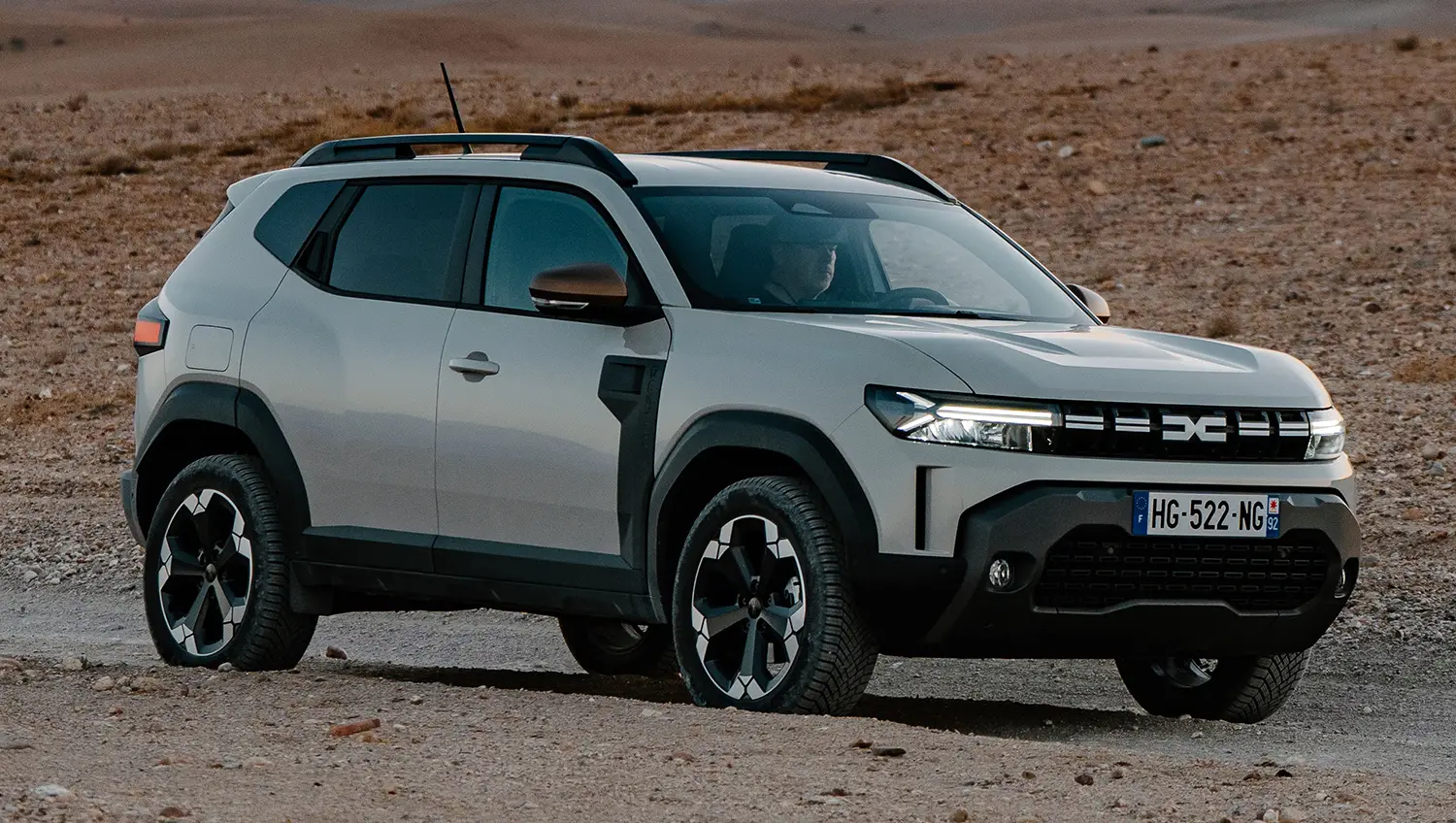 Dacia Duster and Bigster Hybrid 150 4x4