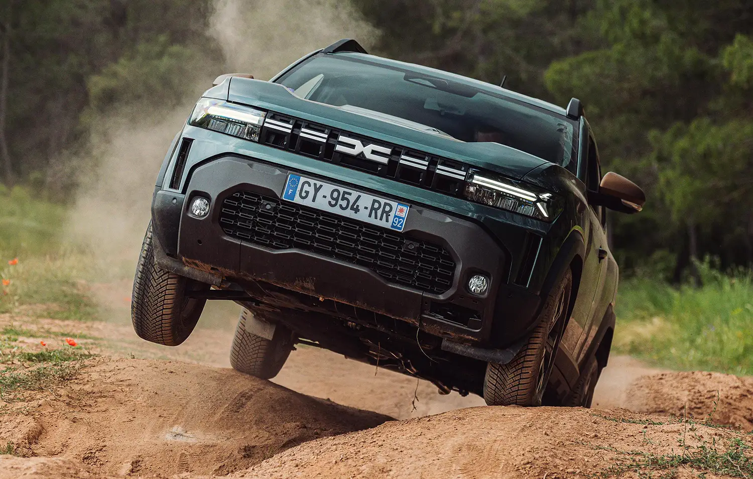 Dacia Duster and Bigster Hybrid 150 4x4