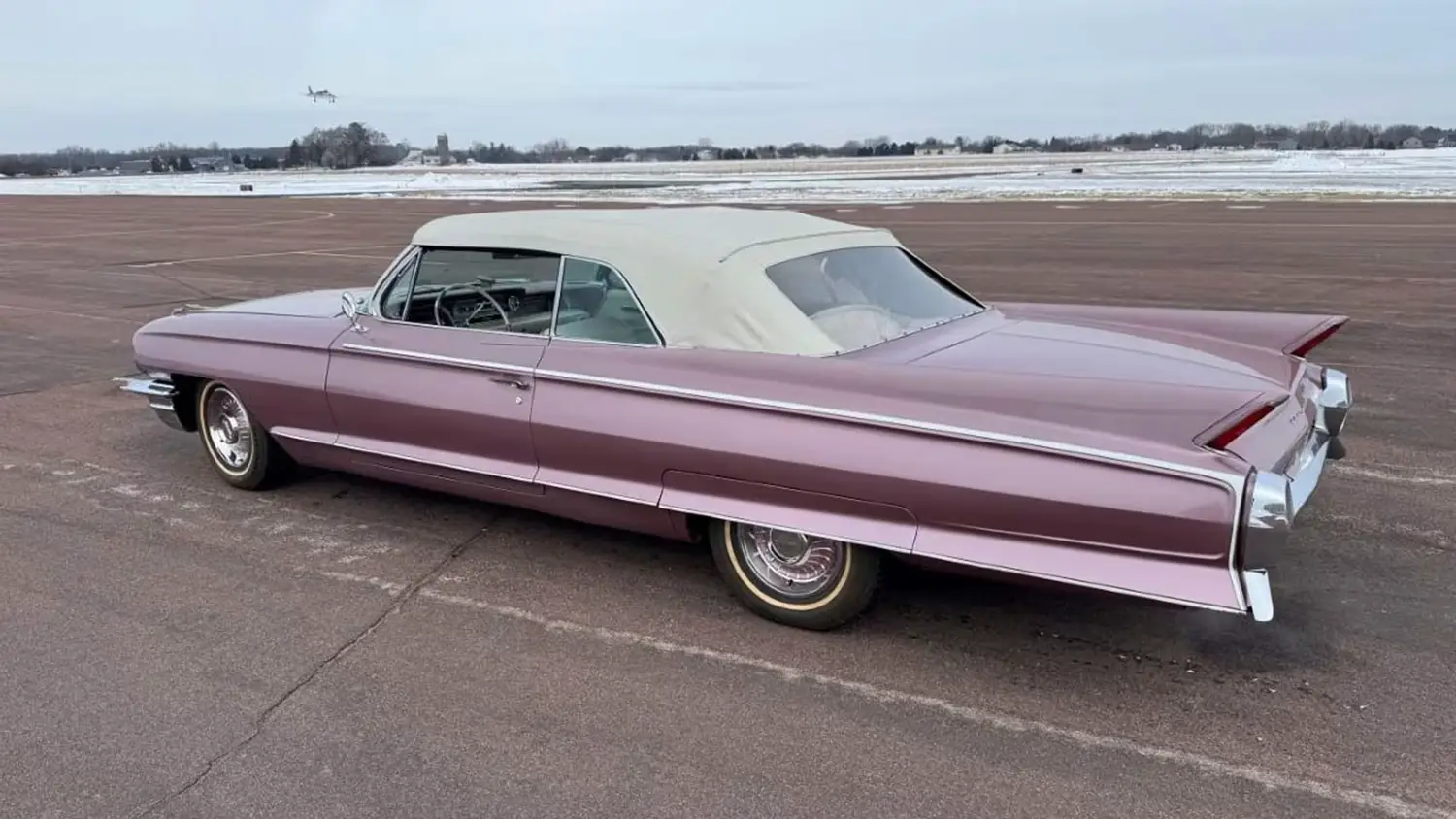 1962 Oldsmobile Starfire Convertible