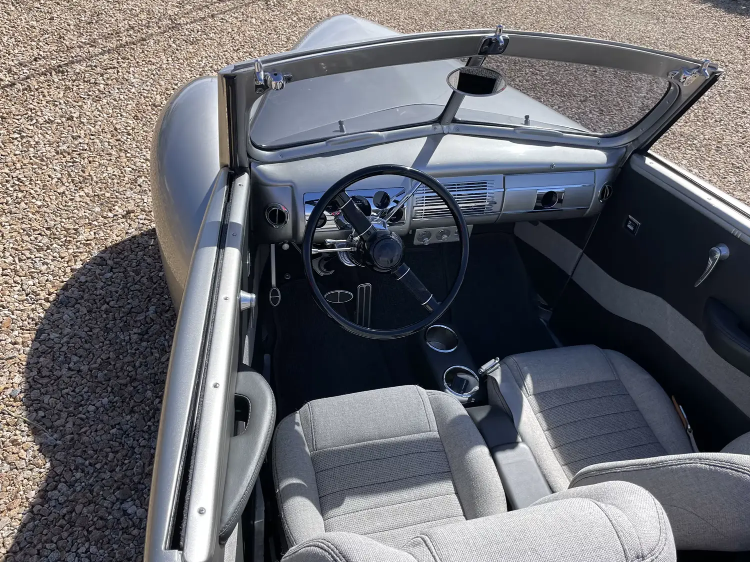 1939 Ford Deluxe Convertible