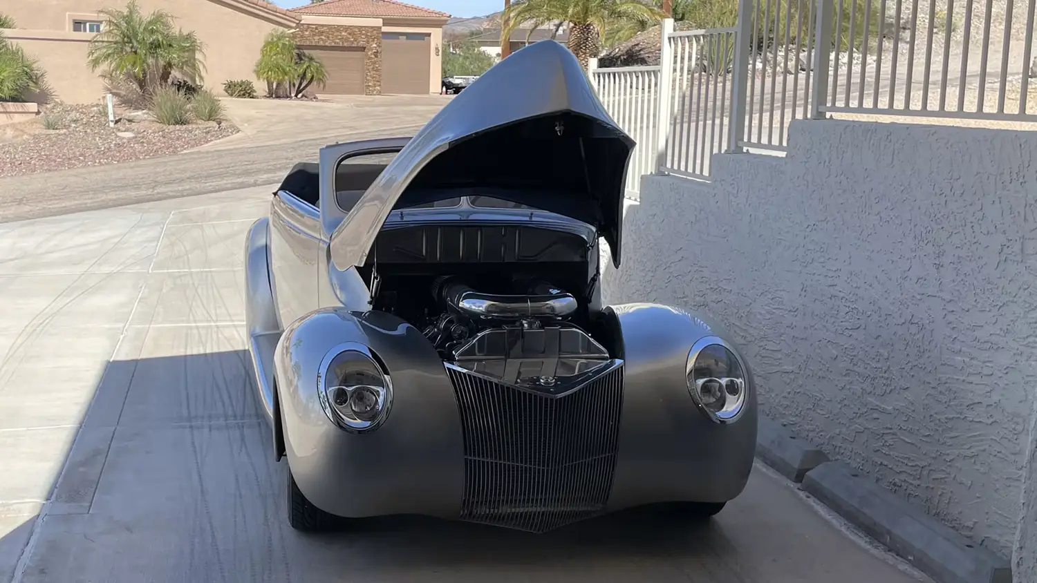 1939 Ford Deluxe Convertible
