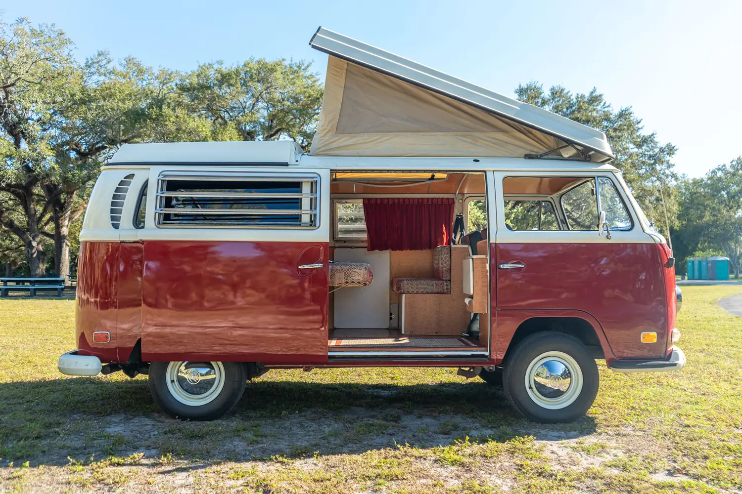 1970 Volkswagen Type 2 Westfalia