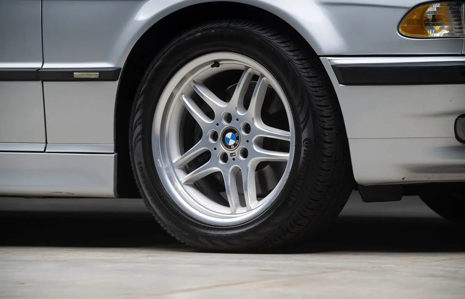 2001 BMW 750iL Sport