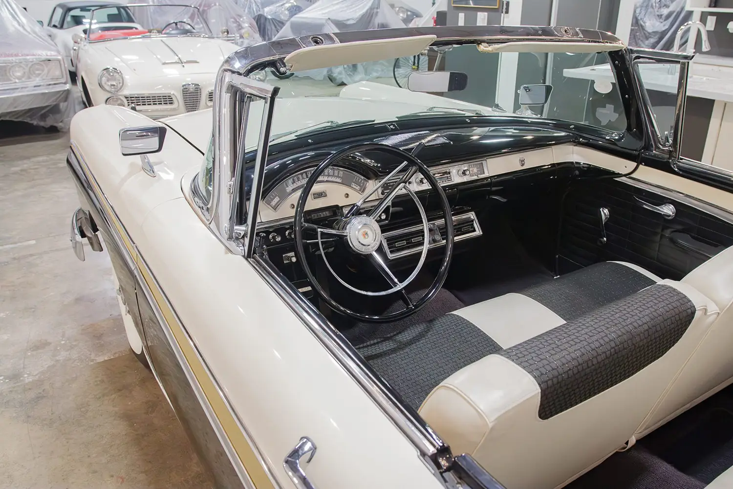 1957 Ford Fairlane 500 Skyliner 1957 Ford Fairlane 500 Skyliner