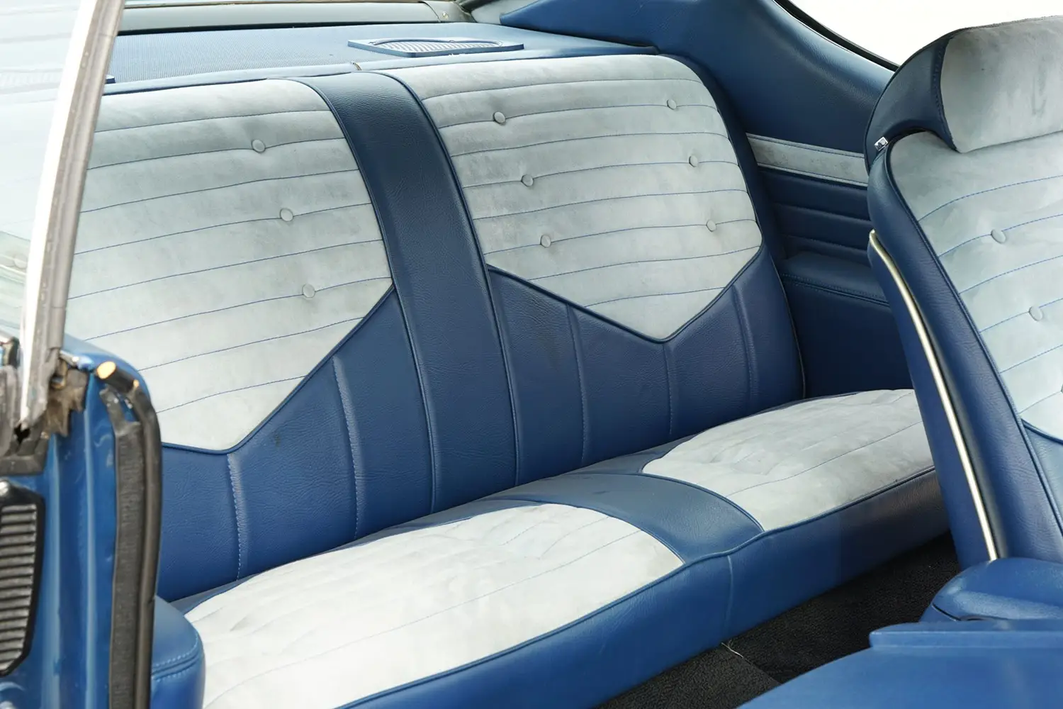 1970 Oldsmobile 442 Holiday Coupe