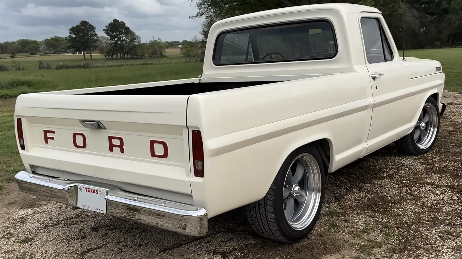 1967 Ford F-100 Pickup
