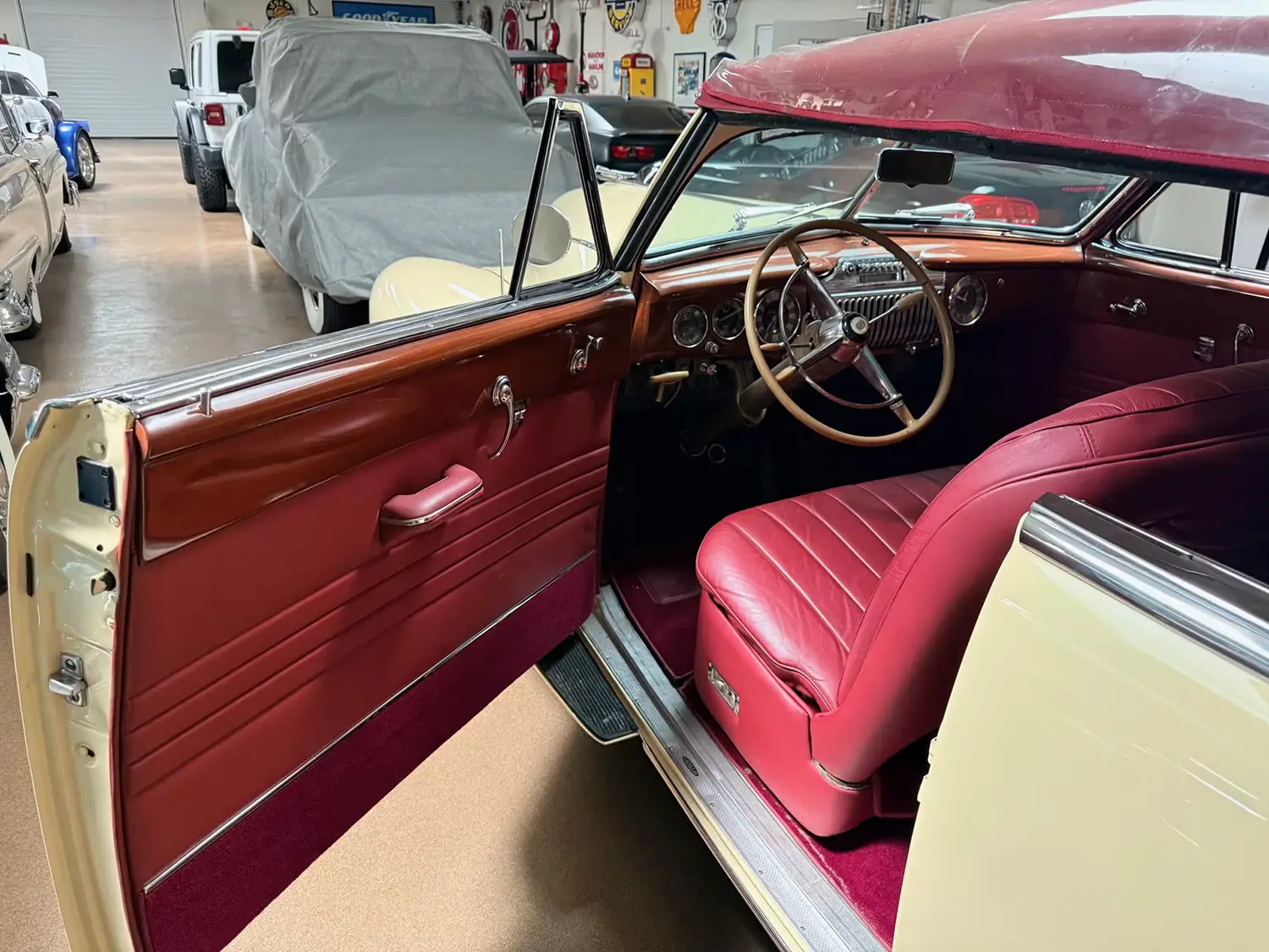 1947 Cadillac Series 62 Convertible Coupe