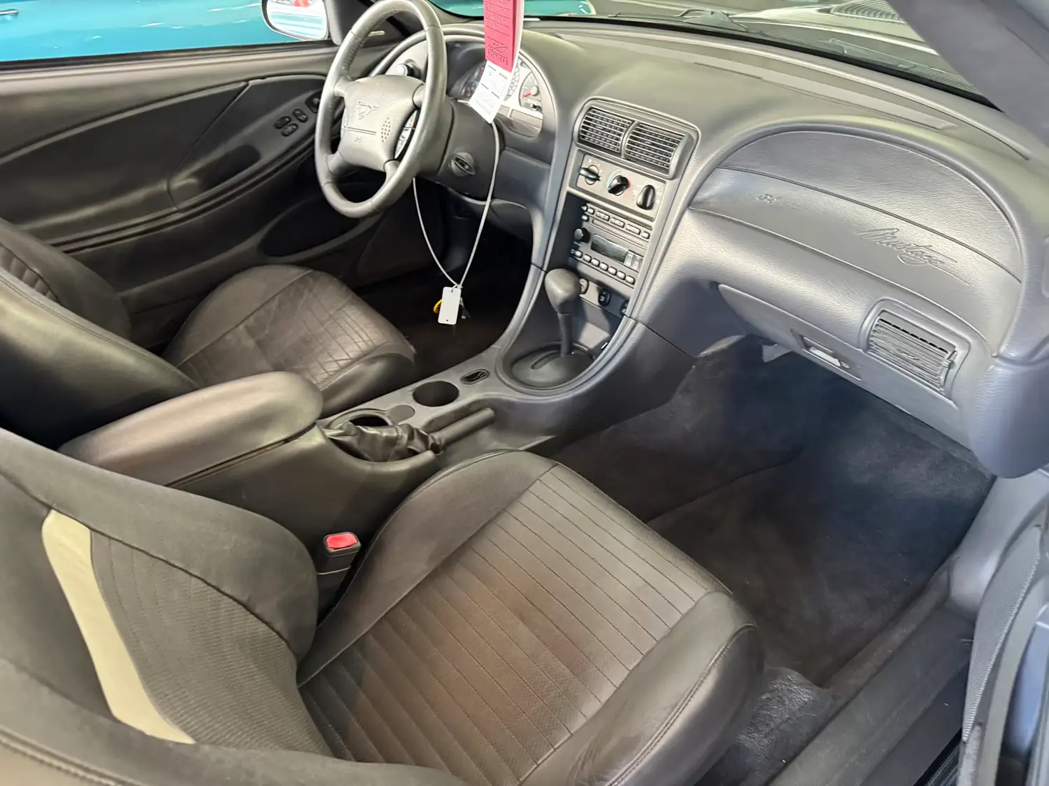 2003 Ford Mustang Mach 1