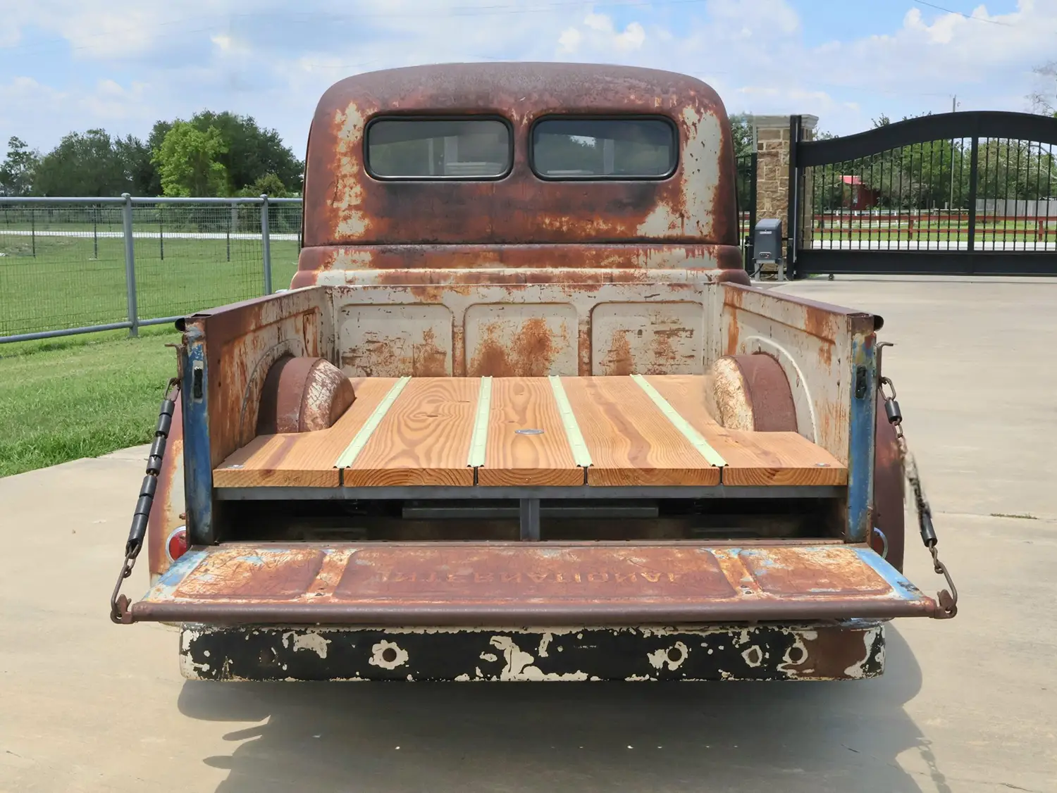 1950 International Harvester L-112