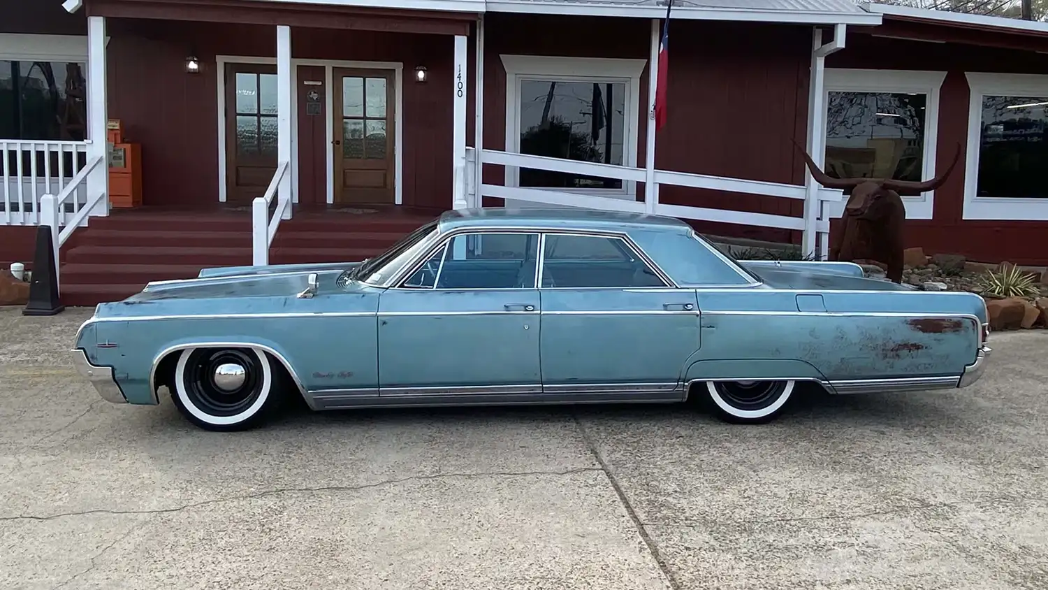1964 Oldsmobile 98 Holiday Sedan