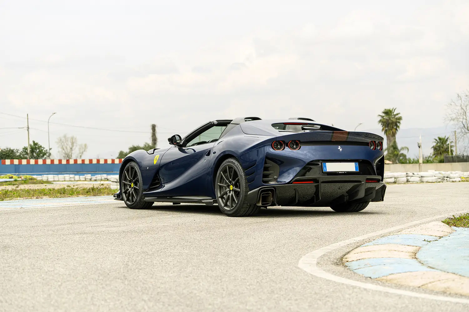 2024 Ferrari 812 Competizione A 2024 Ferrari 812 Competizione A