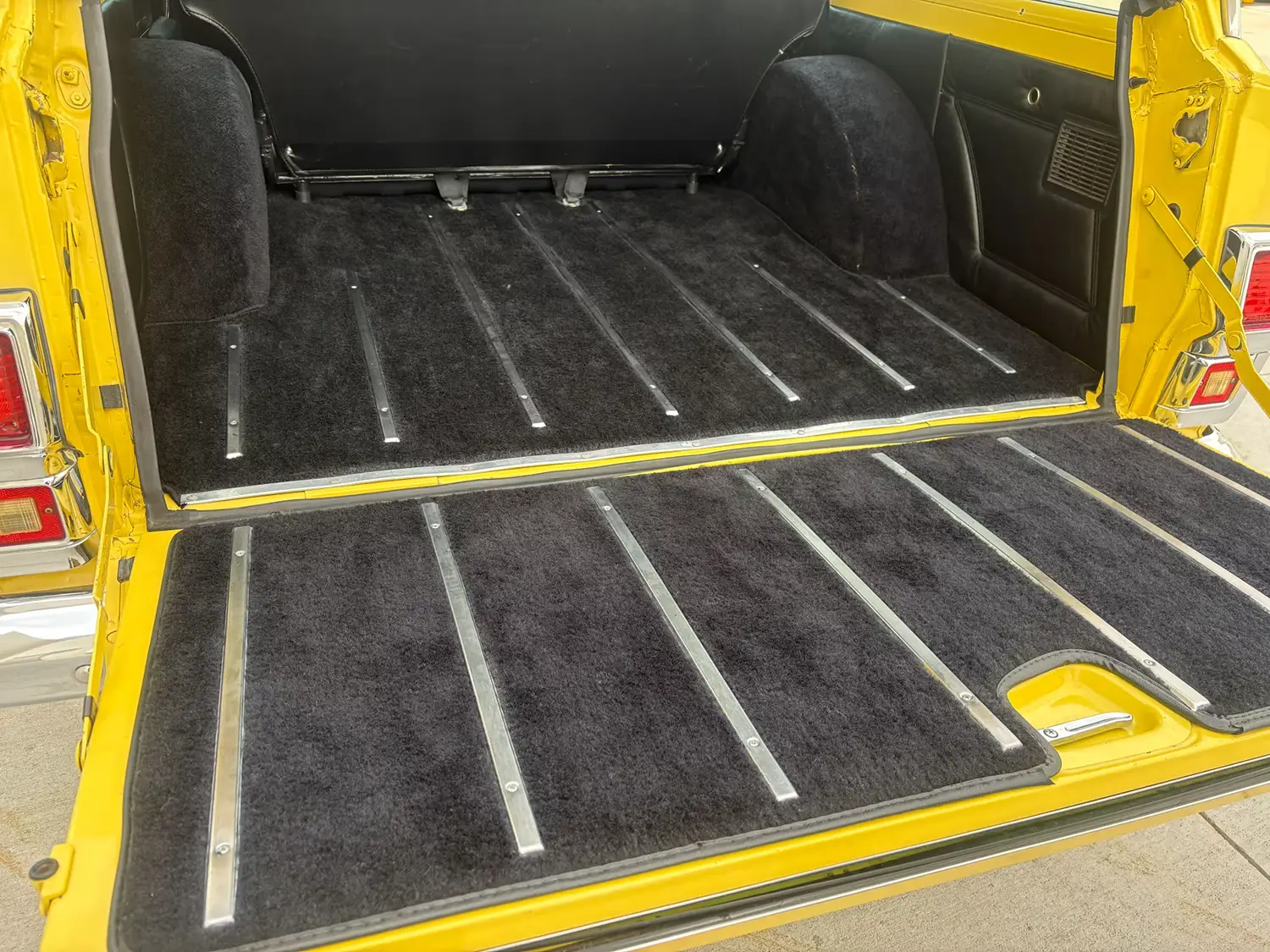 1977 Jeep Grand Wagoneer 1977 Jeep Grand Wagoneer