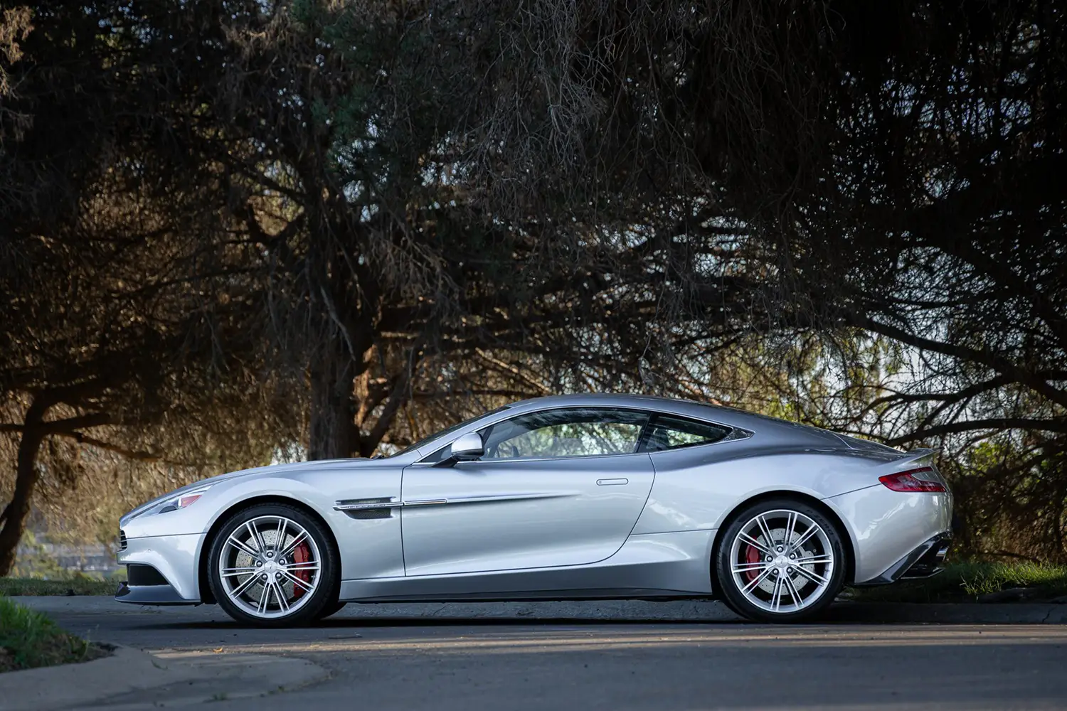 2014 Aston Martin Vanquish Coupe