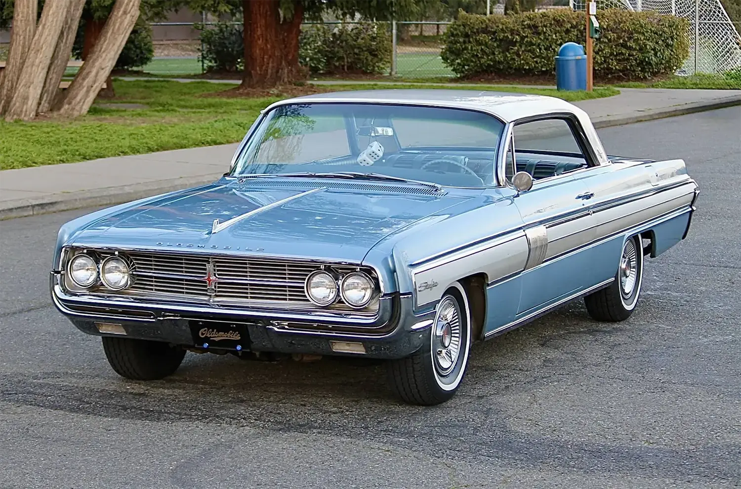 1962 Oldsmobile Starfire Coupe 1962 Oldsmobile Starfire Coupe