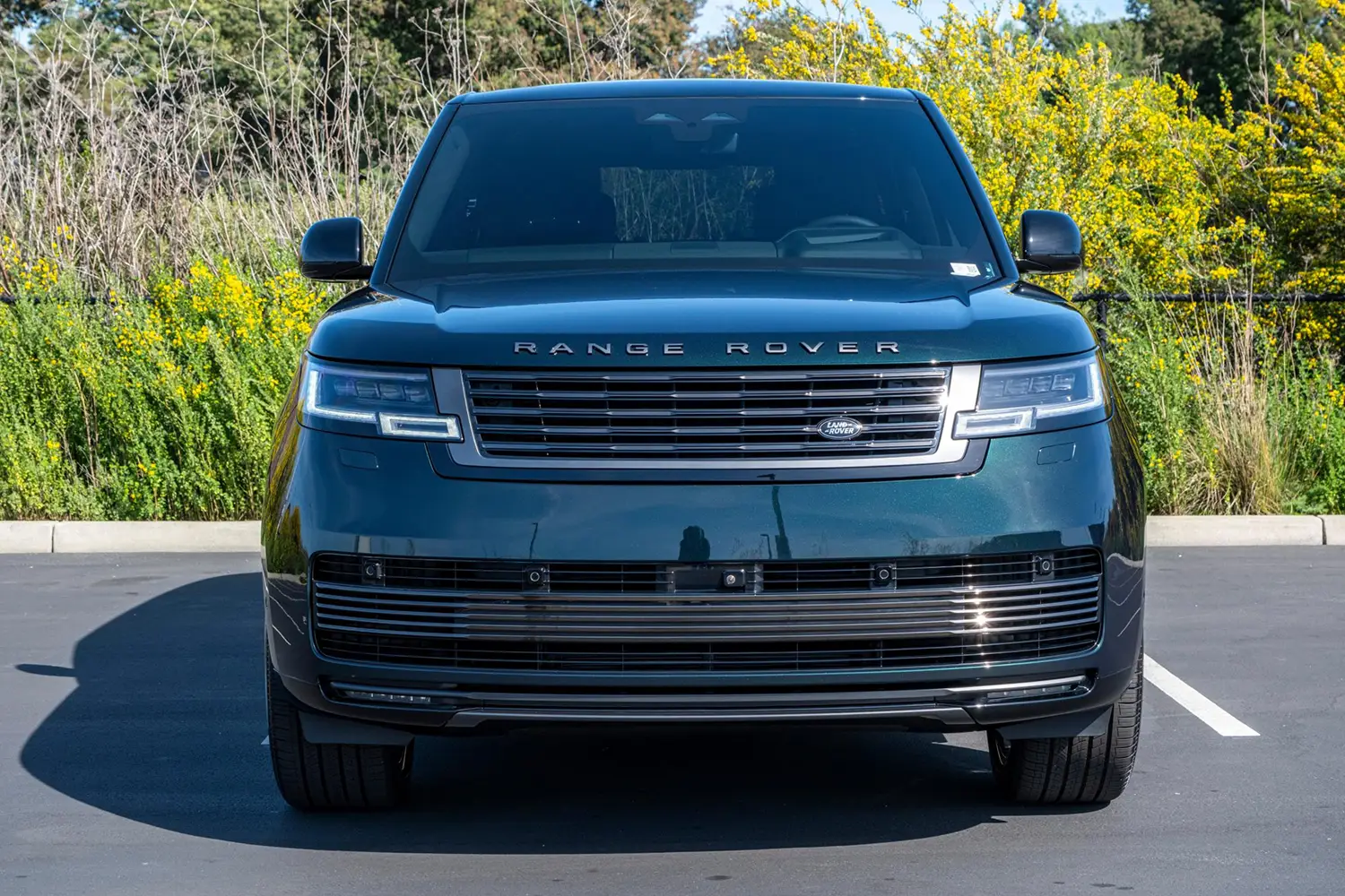 2025 Range Rover P615 SV