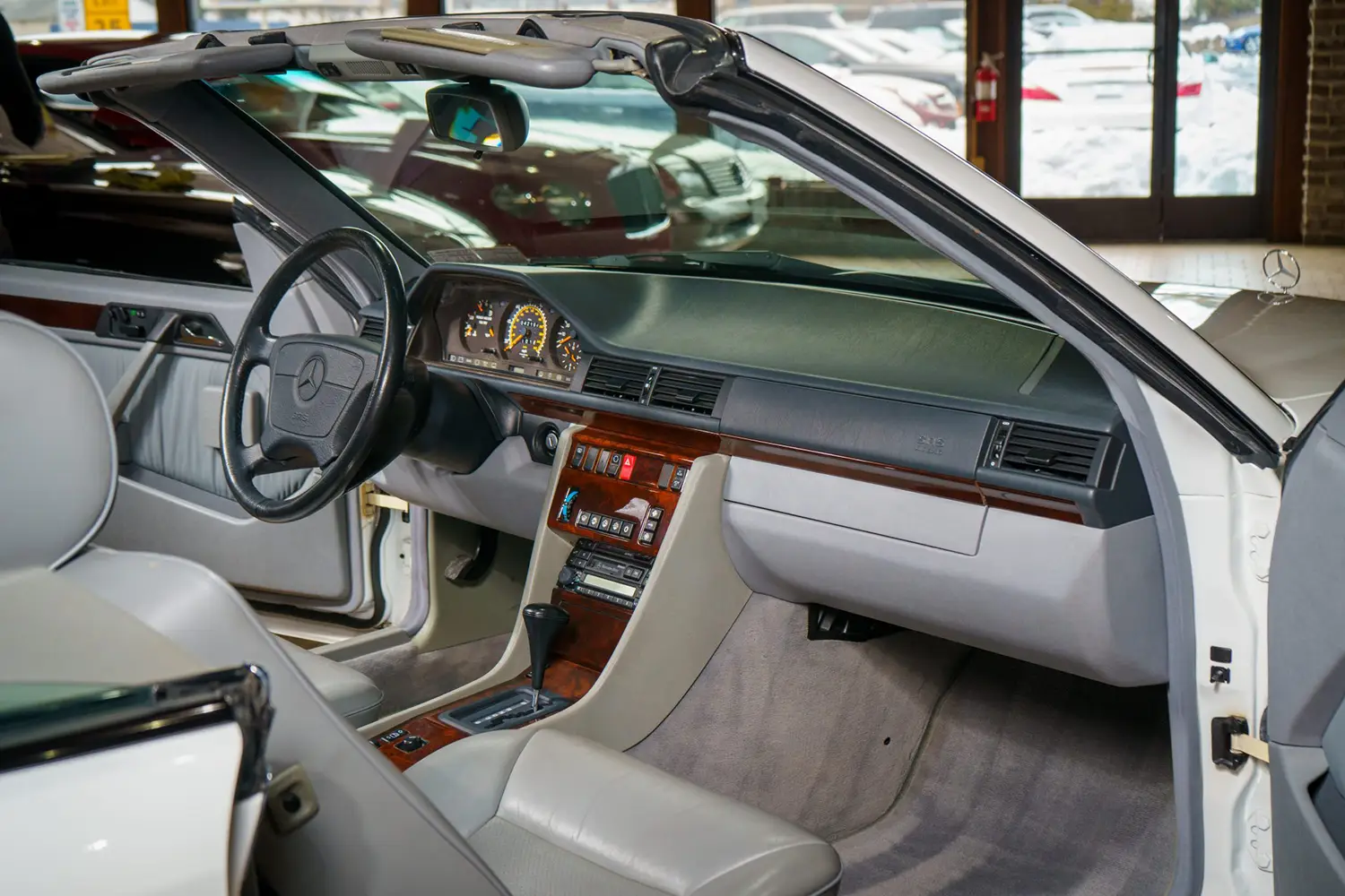 1995 Mercedes-Benz E320 Cabriolet 1995 Mercedes-Benz E320 Cabriolet