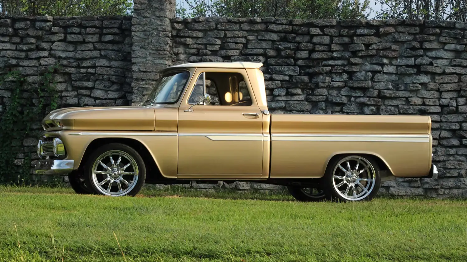 1966 Chevrolet C10 Custom Pickup
